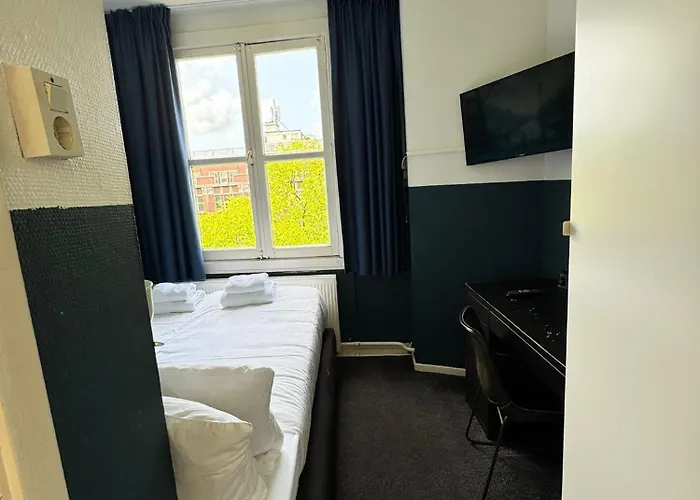 Hoksbergen 호텔 2*